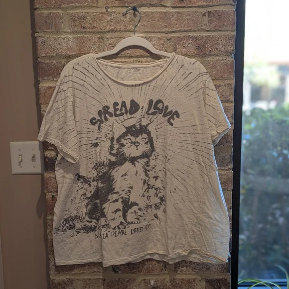 Magnolia Pearl Spread Love Cat Graphic Tee - Cream with Black Print - Picture 1 of 3